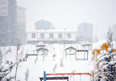 Kızılcahamam'da yoğun kar yağışı