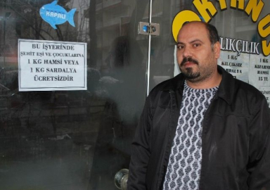 Manisalı balıkçıdan örnek davranış