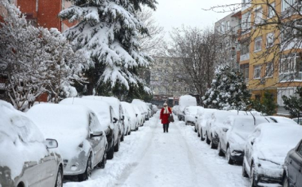 İstanbul'da kar yağışı etkisini yitirdi