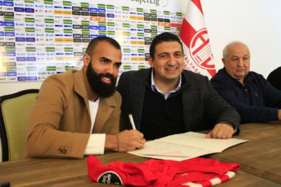 Sandro Ranieri imzayı attı