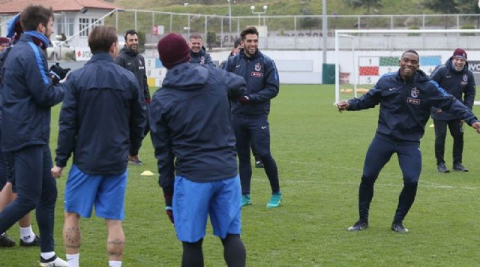 Castillo'dan kolbastı şov