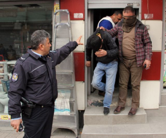 Polis silahlı saldırıyı önledi