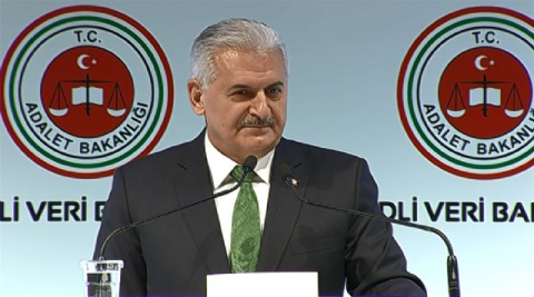 'Hız trafikte felakettir, yargıda ise berekettir'