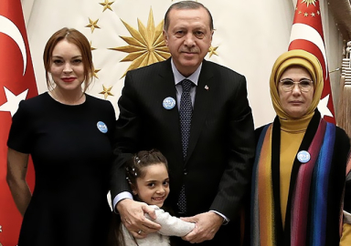 Lindsay Lohan'dan olay Erdoğan paylaşımı