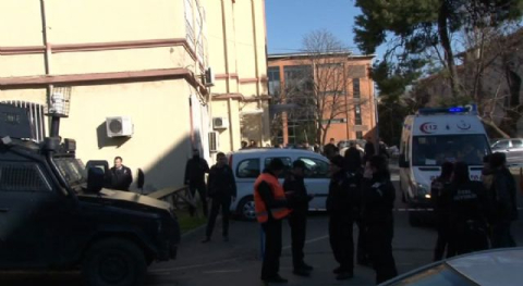 Cerrahpaşa'daki polis memuru ikna edildi