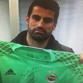 Lösemili Ziya Yusuf'a Volkan Demirel'den forma