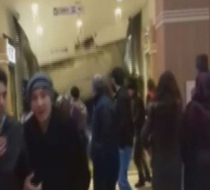 AVM'nin asma tavanı çöktü