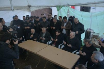 Kurtulmuş'tan şehit ailesine taziye ziyareti