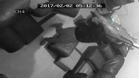 3 dakikada plazmayı çalıp kaçtılar