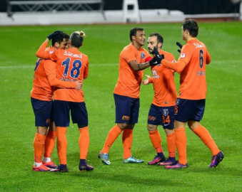 Medipol Başakşehir devleri geride bıraktı