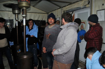 Ege'de 46 kaçak göçmeni taşıyan bot battı