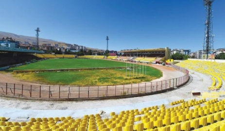 İnönü Stadı kapatıldı