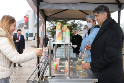 Üniversite öğrencilerine 'hoşgeldiniz' ikramı