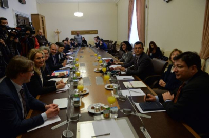 Venedik Komisyonundan CHP grubuna ziyaret