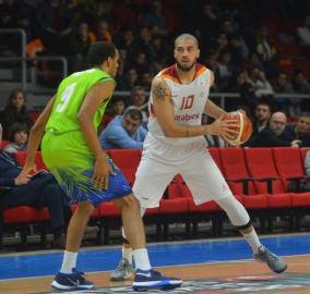 Aslan, TOFAŞ'ı kolay avladı