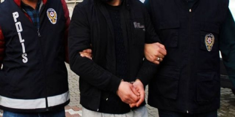 Kendisini Özel Kuvvetler İstihbarat Daire Başkanı olarak tanıtıp...