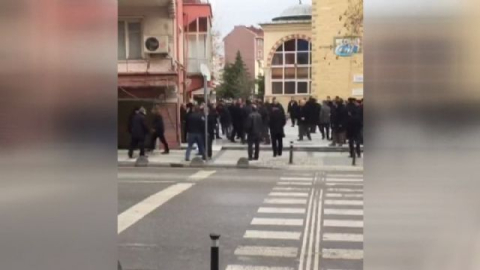 İstanbul'da cenaze namazı çıkışı silahlı dehşet