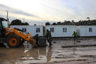 Deprem bölgesine konteyner evler kuruluyor