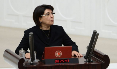 Leyla Zana mahkemeye sevk edildi