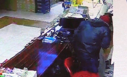 Şaşkın hırsız kamerada