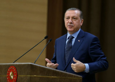 Erdoğan: Seçimin olduğu yerde tek adamlık olmaz