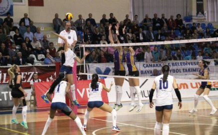 Çanakkale Belediyespor, Halkbank'ı mağlup etti