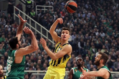 Fener Final Four'un kapısını araladı