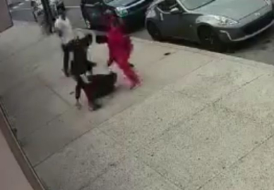 Feci şekilde dövdükten sonra gasp ettiler