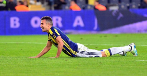 Fenerbahçe'de 8 isim kart sınırında