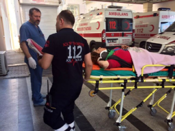 Öğrencileri taşıyan otomobil su kanalına düştü: 7 yaralı