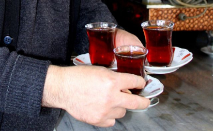 Almanlar çay içmeye başladı
