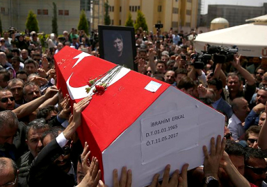 Sanatçılardan İbrahim Erkal'a büyük vefasızlık