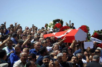 İbrahim Erkal'ı son yolculuğuna binler uğurladı