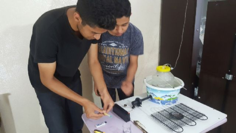 İki kardeş atık metal ve tuz ruhundan hidrojen üretti