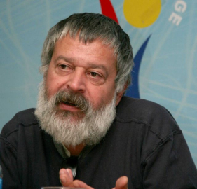 Usta oyuncu hayatını kaybetti