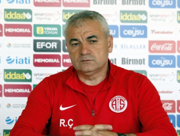 'Üç maçı kazanırsak Avrupa şansımız çoğalıyor'