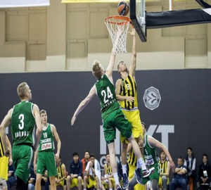 Fenerbahçe farklı yendi