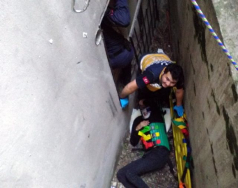 Düşen yastığını alırken canından oluyordu