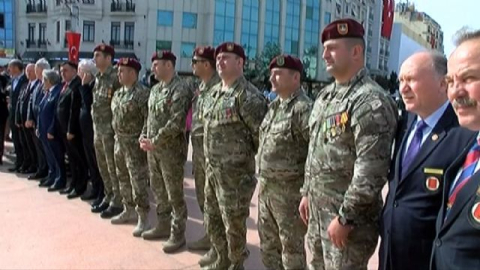 19 Mayıs Taksim'de düzenlenen törenle kutlandı