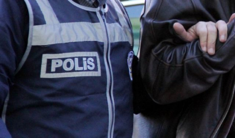 3 ilde FETÖ operasyonu: 5 gözaltı