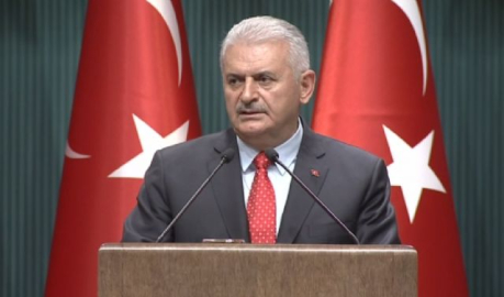 Yıldırım gençlerle bir araya geldi