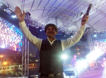 Rafet El Roman'dan unutulmaz gece