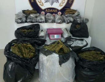 Adana'da şafak vakti narkotik operasyonu