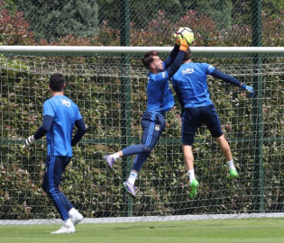 Fenerbahçe Gençlerbirliği maçı hazırlıklarını sürdürdü