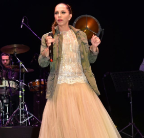 Sertap Erener hayranlarını coşturdu