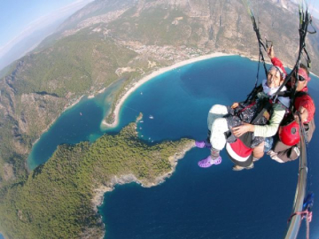 87 yaşında fenomen oldu