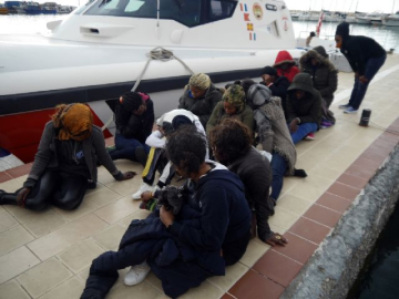 Çanakkale'de 41 kaçak göçmen yakalandı