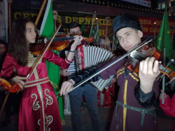 Çerkes Soykırımı kurbanları Taksim'de anıldı