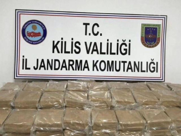 Tırın gizli bölmelerinden 102 kilo eroin çıktı