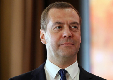 Medvedev: Türk Akımı'nın Avrupa'ya uzanması için görüşmeler yapıyoruz